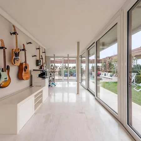 Incomparable Penthouse Huge Terrace Holiday home Milan
