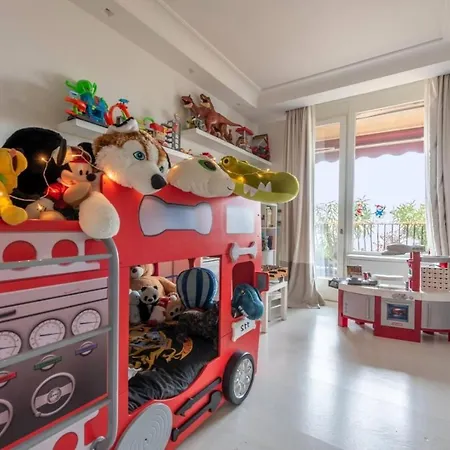 Incomparable Penthouse Huge Terrace Holiday home Milan